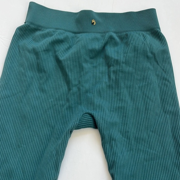 Spiritual Gangster Seamless Legging Blue size Medium/Large - Picture 4 of 9